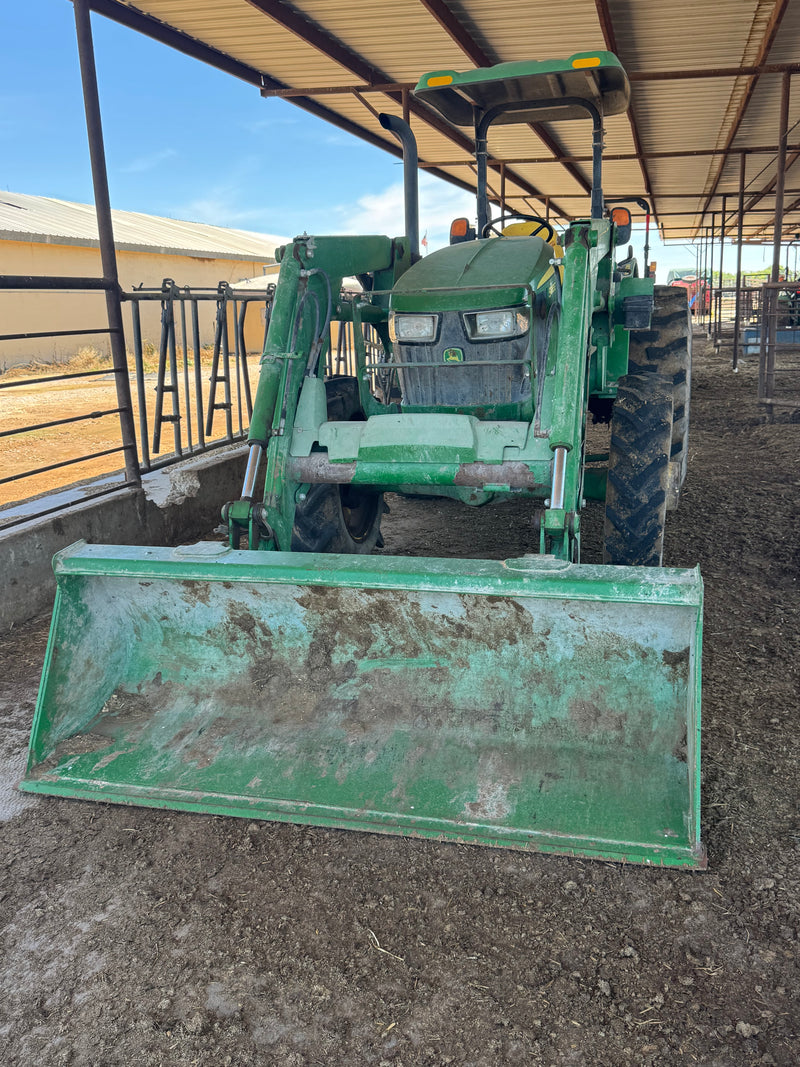 #DD2864 - John Deere Tractors(3) - NM