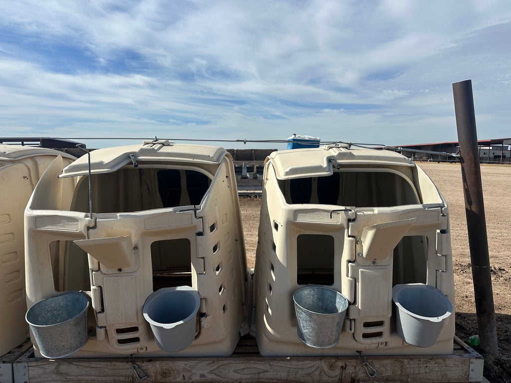 #DD2737 - CalfTel California Style Hutches- NM