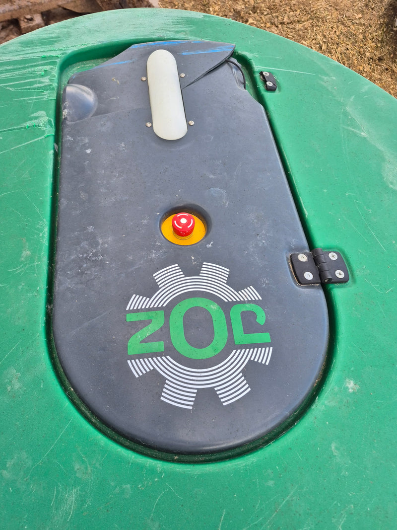 #DD2904 - Joz Moov 2.0 Feed Push Robots - WI