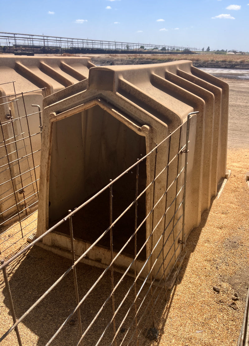 #DD2869 - CalfTel Calf Hutches - CA
