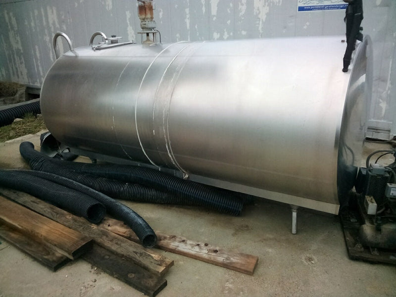 #DD2168 - Mueller 1,000 gl Bulk Tank with Compressor - MI