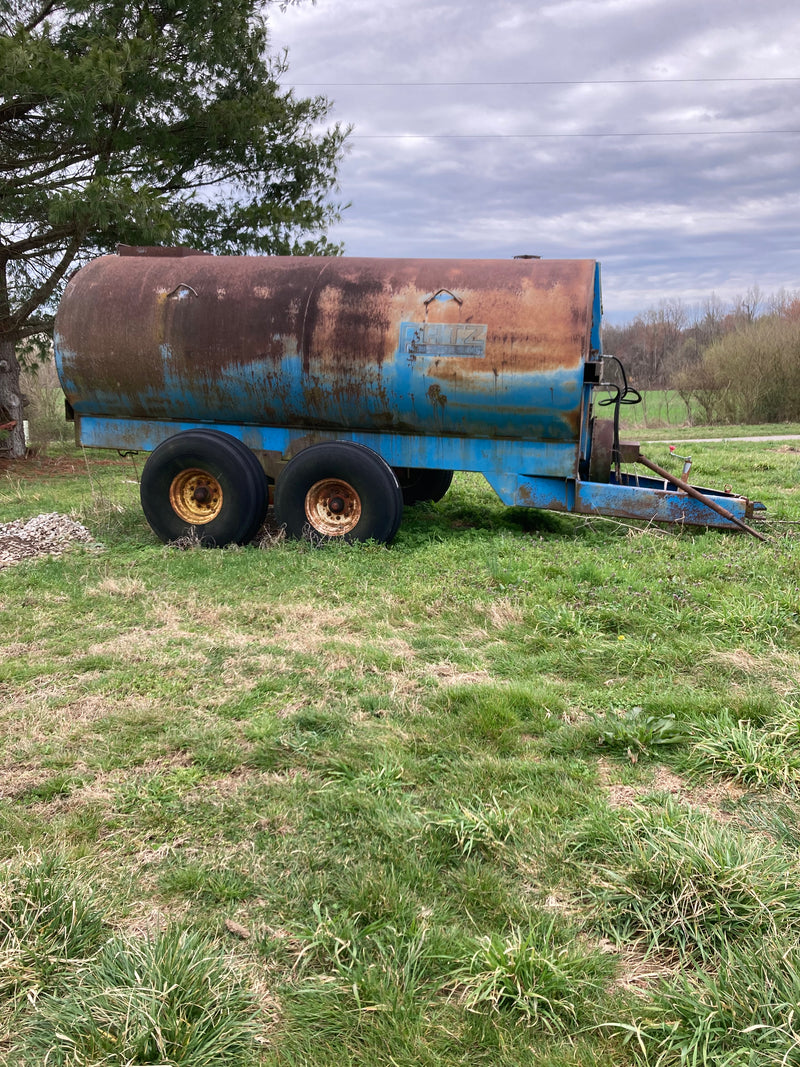 #DD2101  - Pair of Manure Wagons - TN